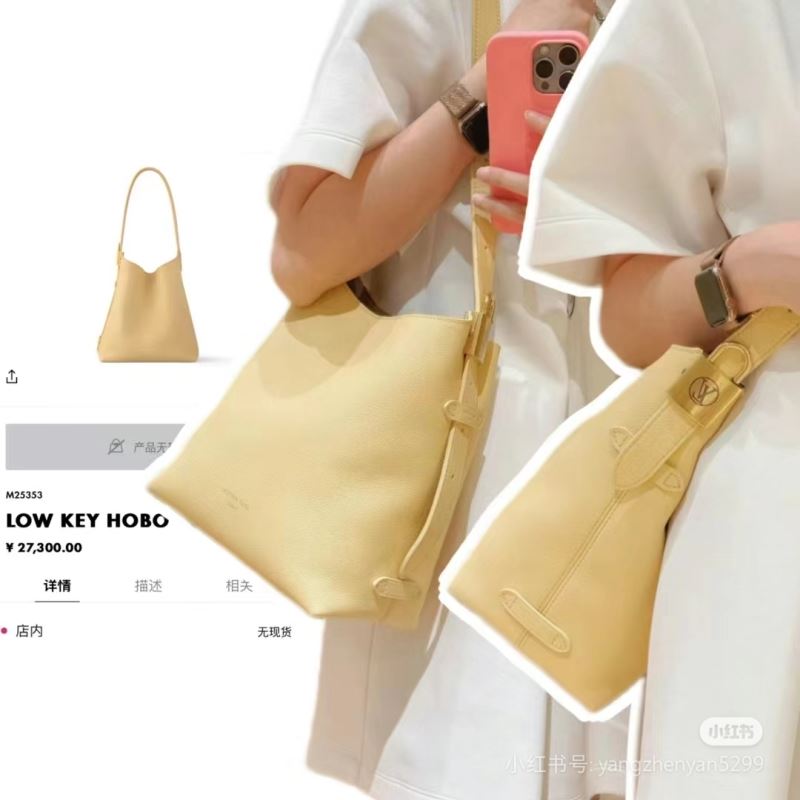 Louis Vuitton Hobo Bags